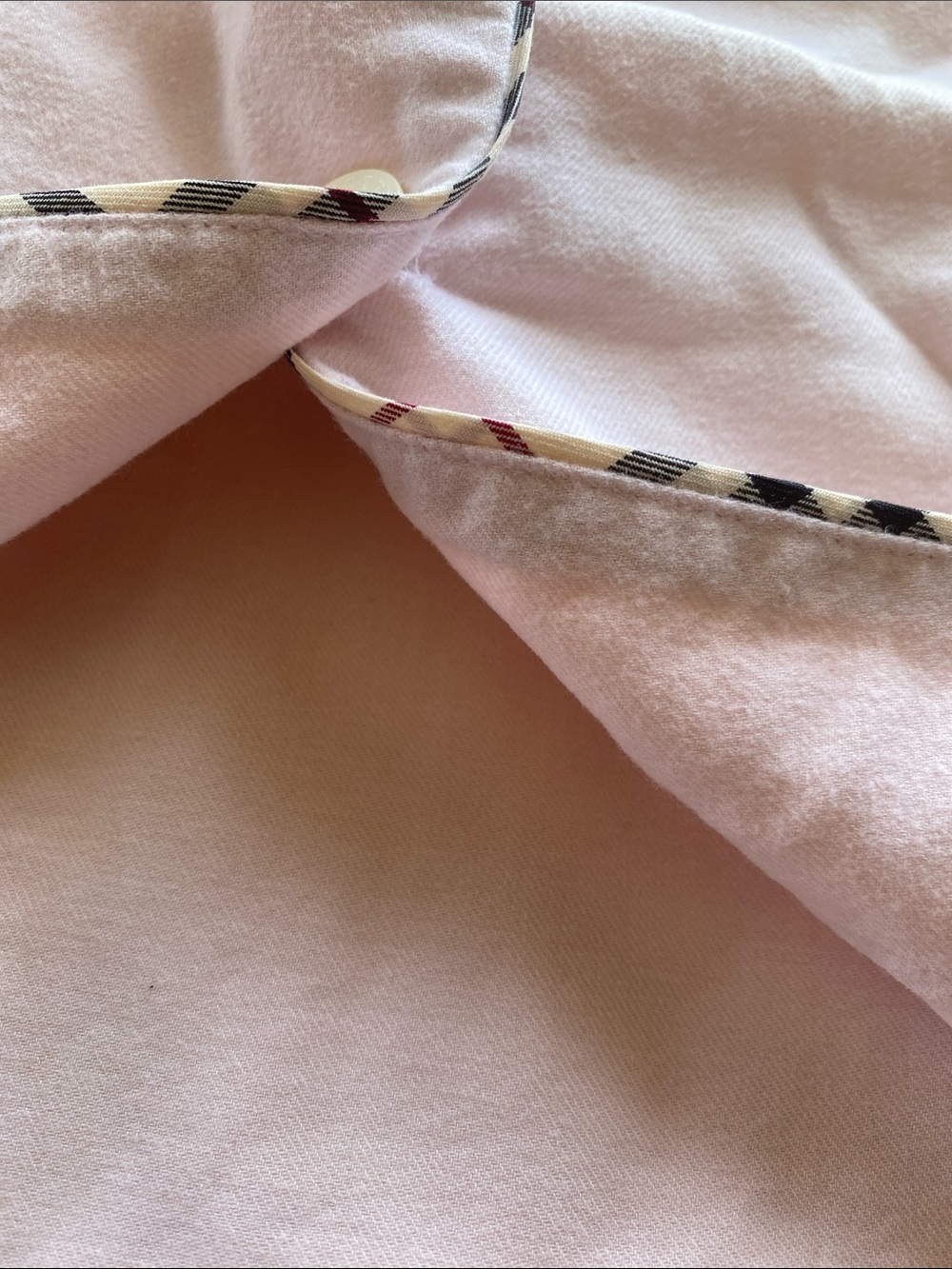 Burberry Pale Pink Button-Front Pajama Top with Signature Check Trim - Picture 7 of 8